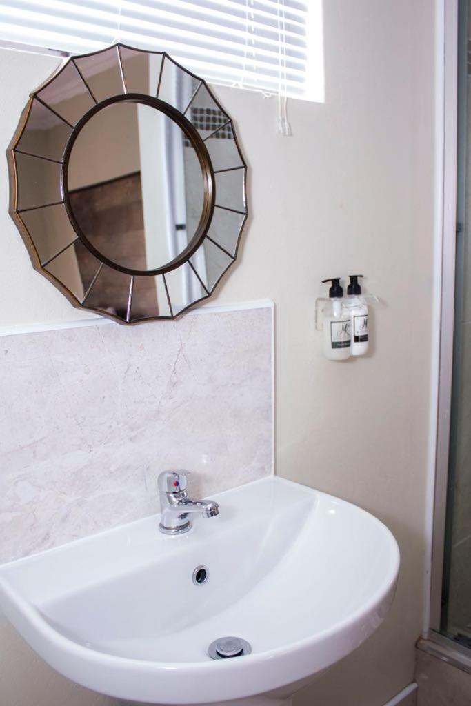 Horizon View Guest House Maseru Bagian luar foto